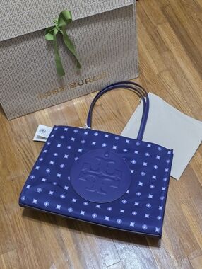 Tory Burch Purple Ella Printed . Tote